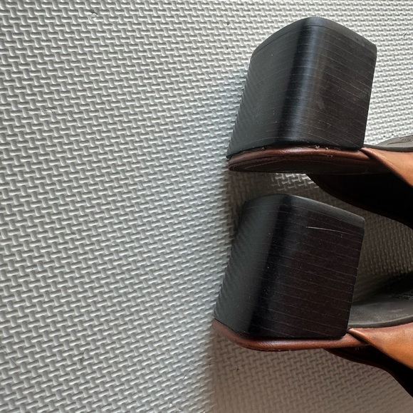 Jessica Tiffany Women’s Leather Brown Slip-On Healed Shoes Made in Brazil - Picture 9 of 11